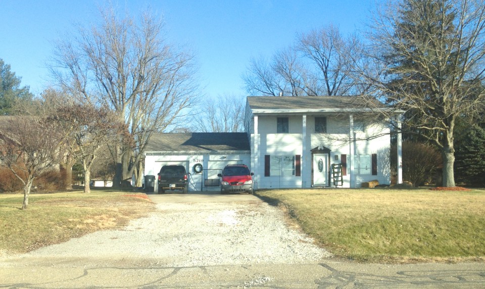 ^^our not so inconspicuous drive-by of Greg's childhood home : ) 